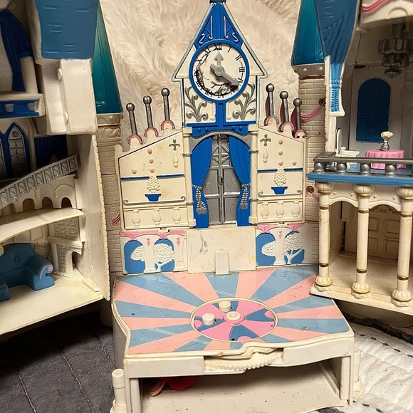 Blue and Cream Castle Playset - Picture 3 of 8